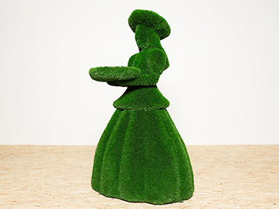 Топиари девочка с подносом, Агата - газон Eco